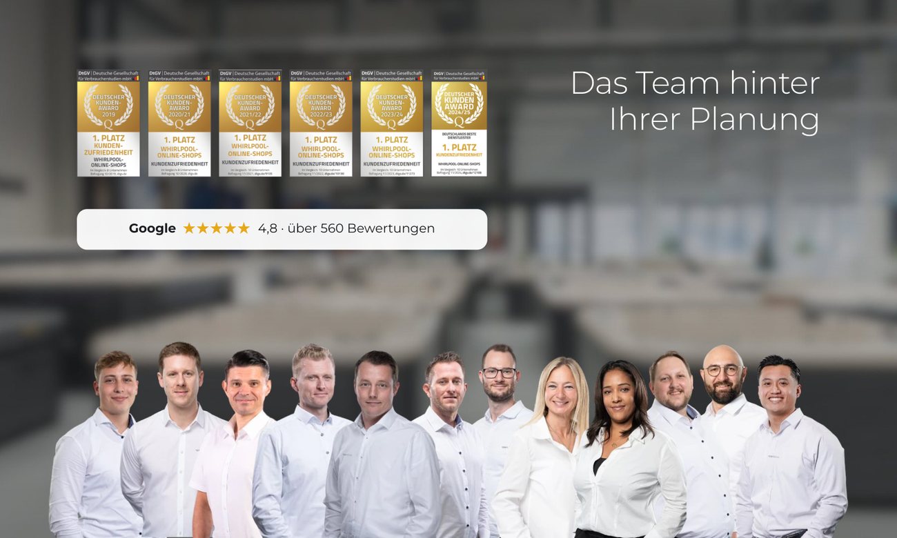 Die Berater von SPA Deluxe. Deutscher Kunden-Award der DtGV: 1. Platz für Kundenzufriedenheit. Google: 4,8 Sterne aus über 560 Bewertungen.